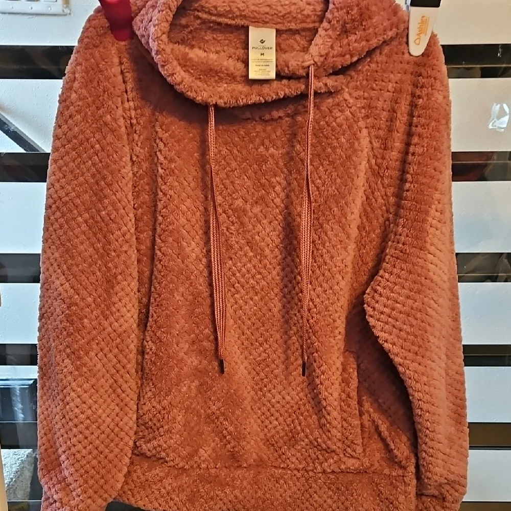 Cozy Textured Pink Pull over. Very Soft